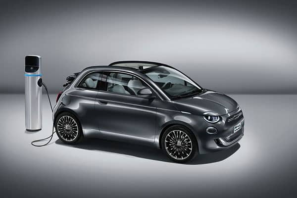 Fiat 500e bil lader